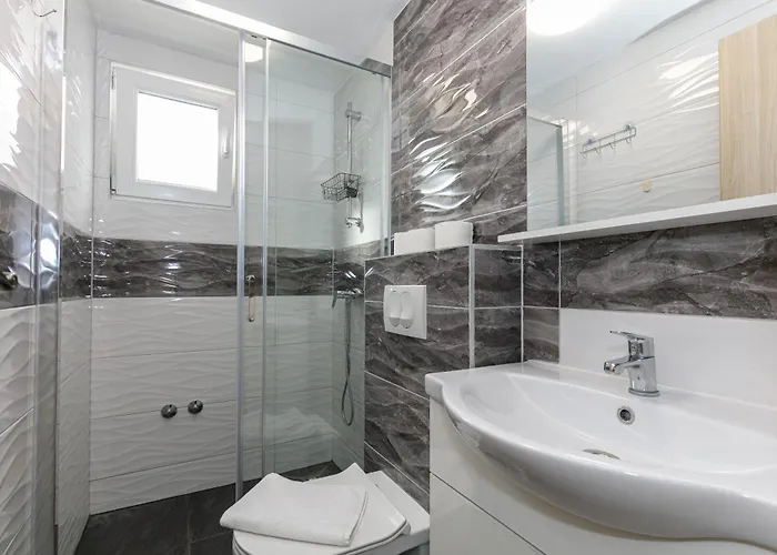 Κάμπινγκ Camp Lana With Pool