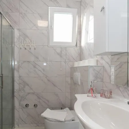 Parque de Campismo Camp Lana With Pool