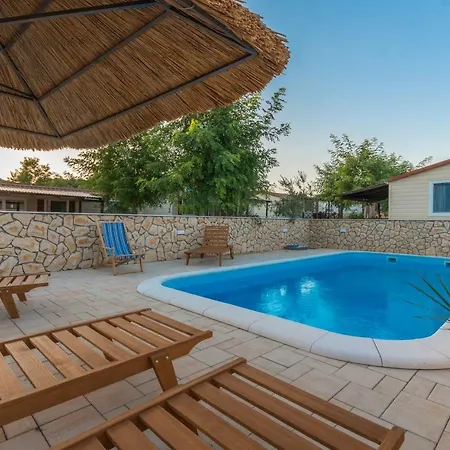 Camp Lana With Pool