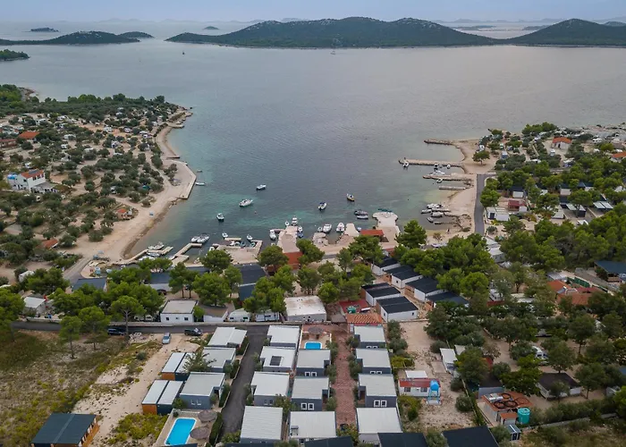 Camp Lana With Pool Campsite Drage